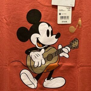 Uniqlo x Disney T-shirt